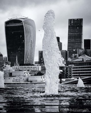 The tallest water fountain in London